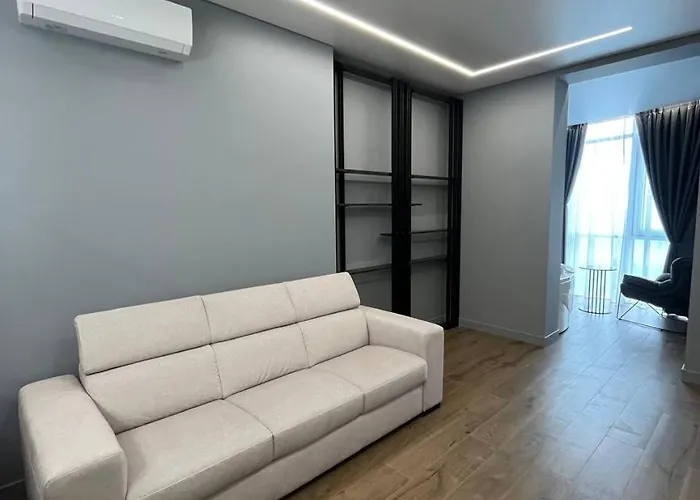 Aquamarine Luxury Apartment290 Apartment Odessa