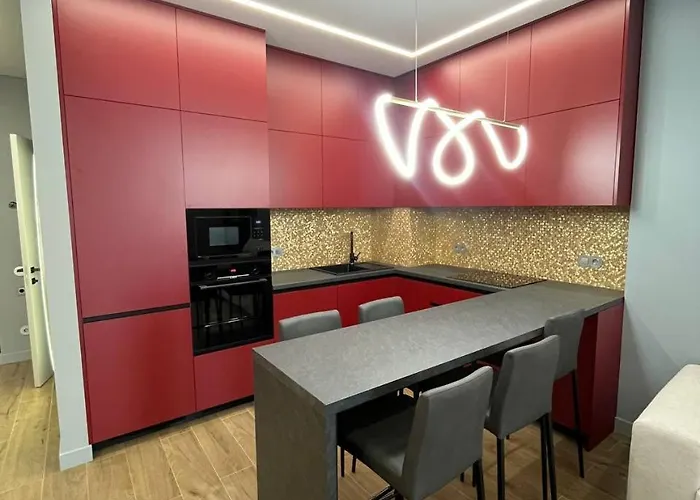 Aquamarine Luxury Apartment290 * Odessa